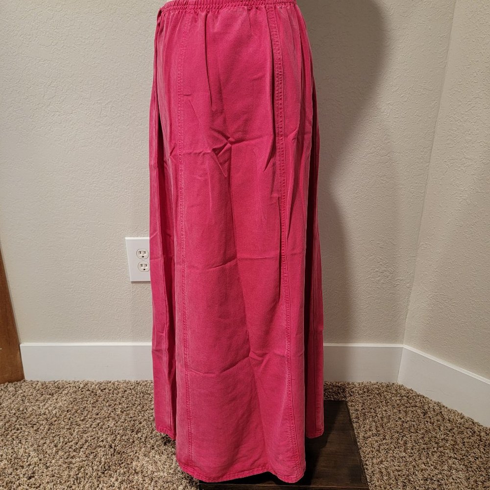 Citywear - 100% Tencel Skirt, MED, Pink. Durable, Dress Up or Down. Excellent! - Picture 3 of 3